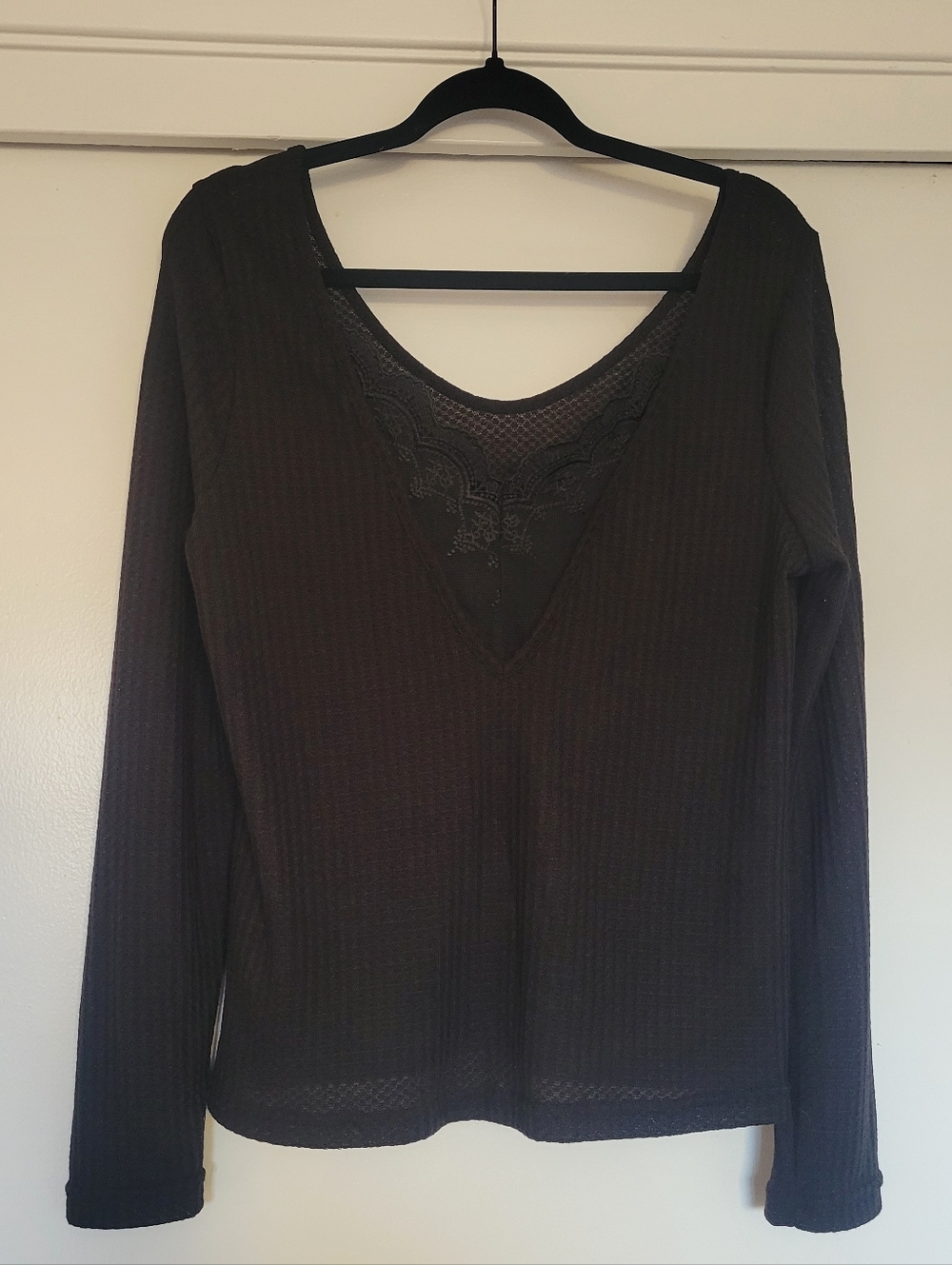 Black Ribbed Long Sleeve Lace Inset V-Neck Top Size L